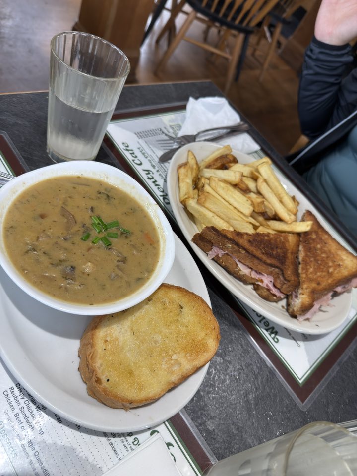 529830048_122225072120133510_5896603980594713398_n 529830048_122225072120133510_5896603980594713398_n