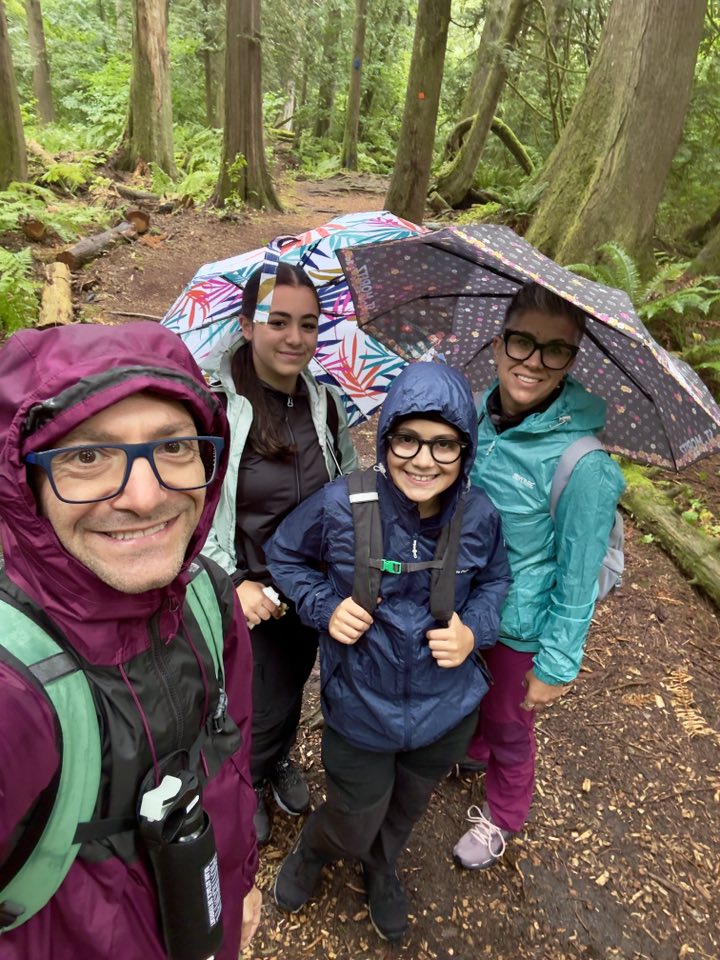 530250788_122225072198133510_2796855172896203996_n 530250788_122225072198133510_2796855172896203996_n