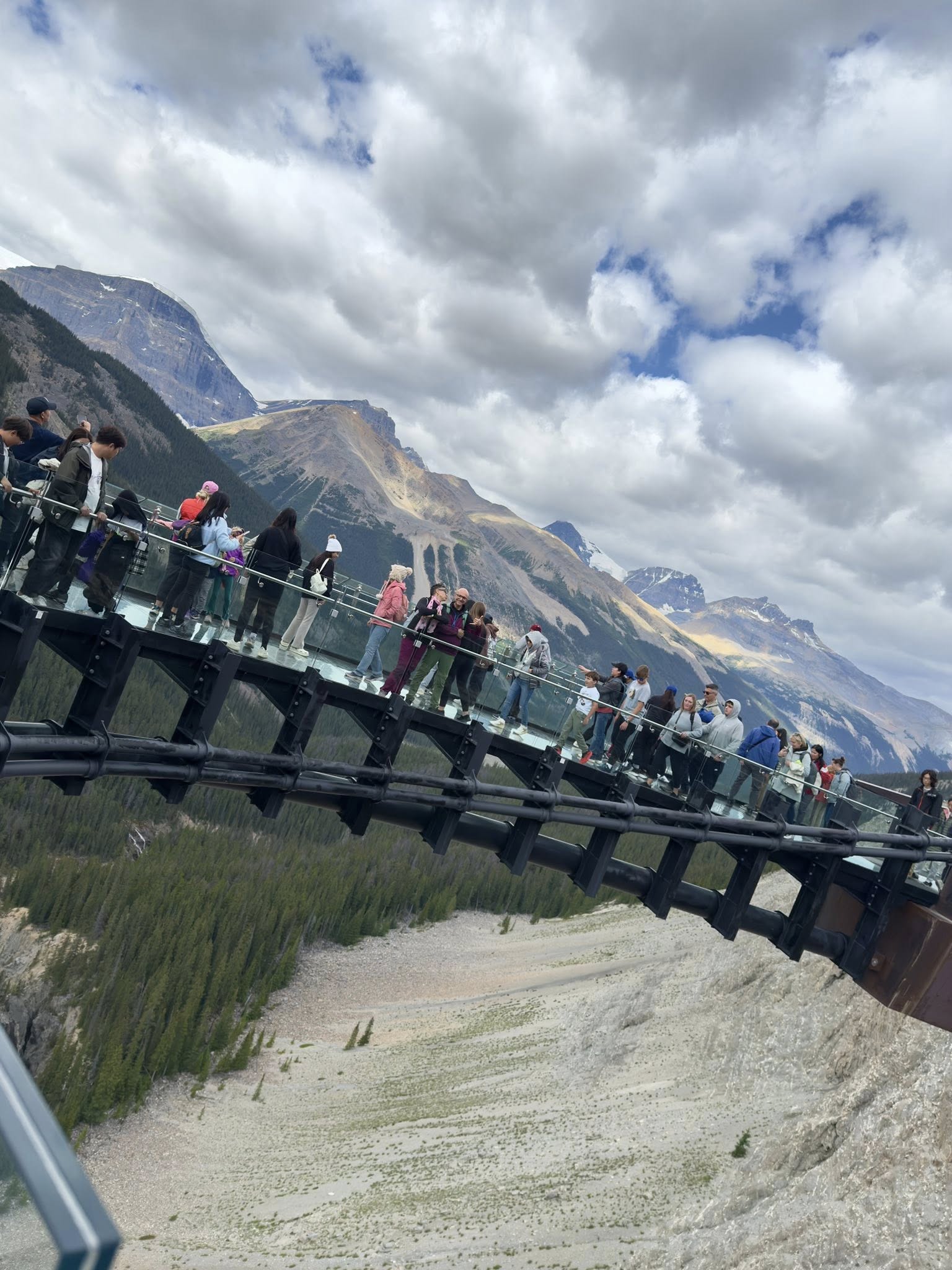 536280217_122226418100133510_8075146903611009444_n